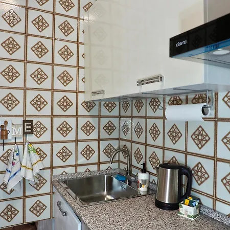 Casa Chicca - Bilocale Con Parcheggio Privato 圣雷默